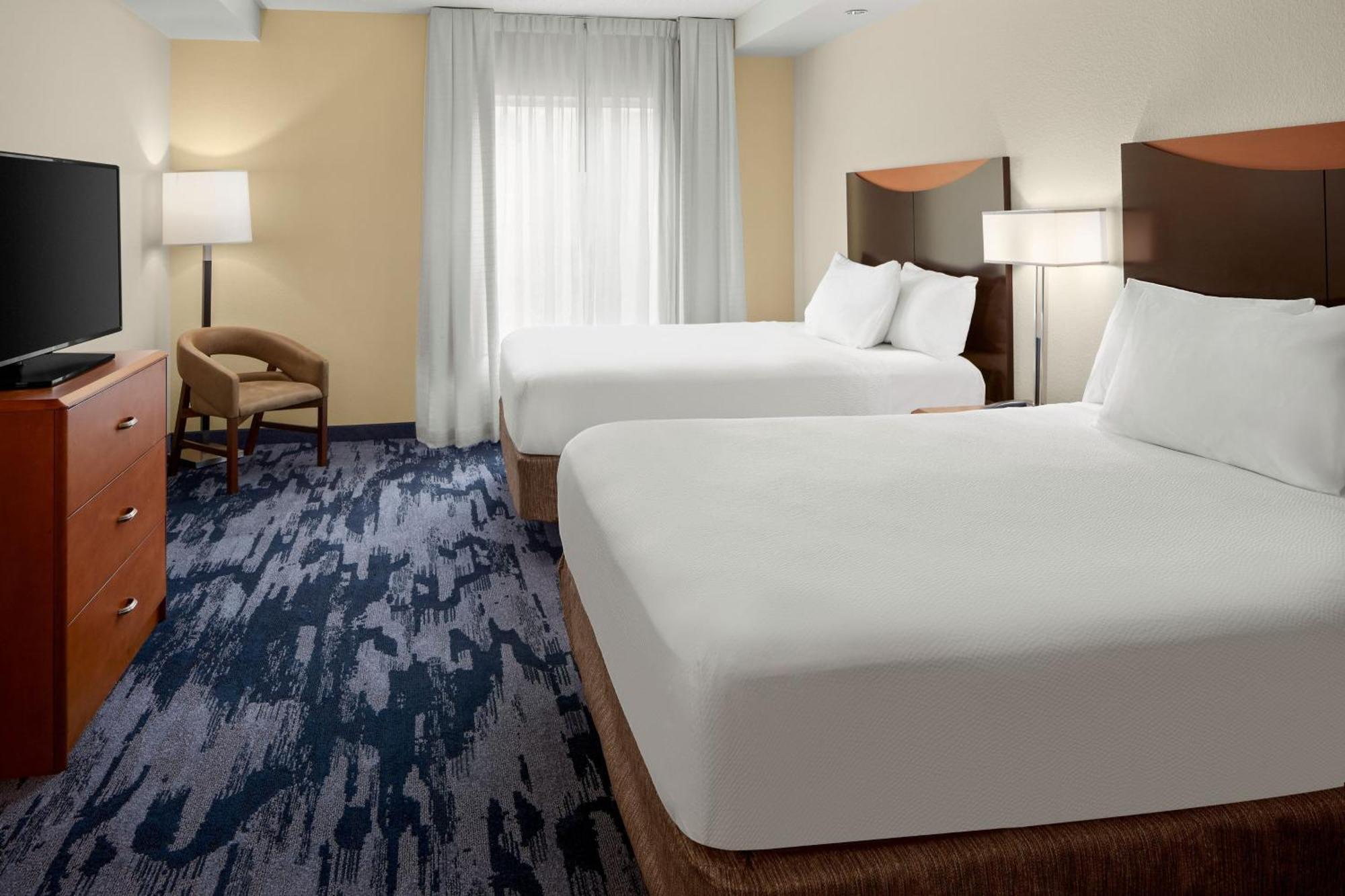Fairfield Inn & Suites Бедфорд Экстерьер фото
