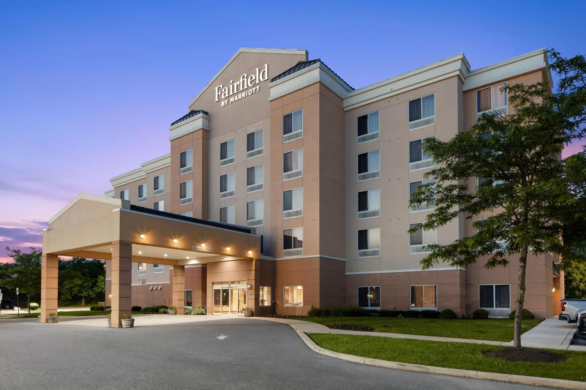 Fairfield Inn & Suites Бедфорд Экстерьер фото
