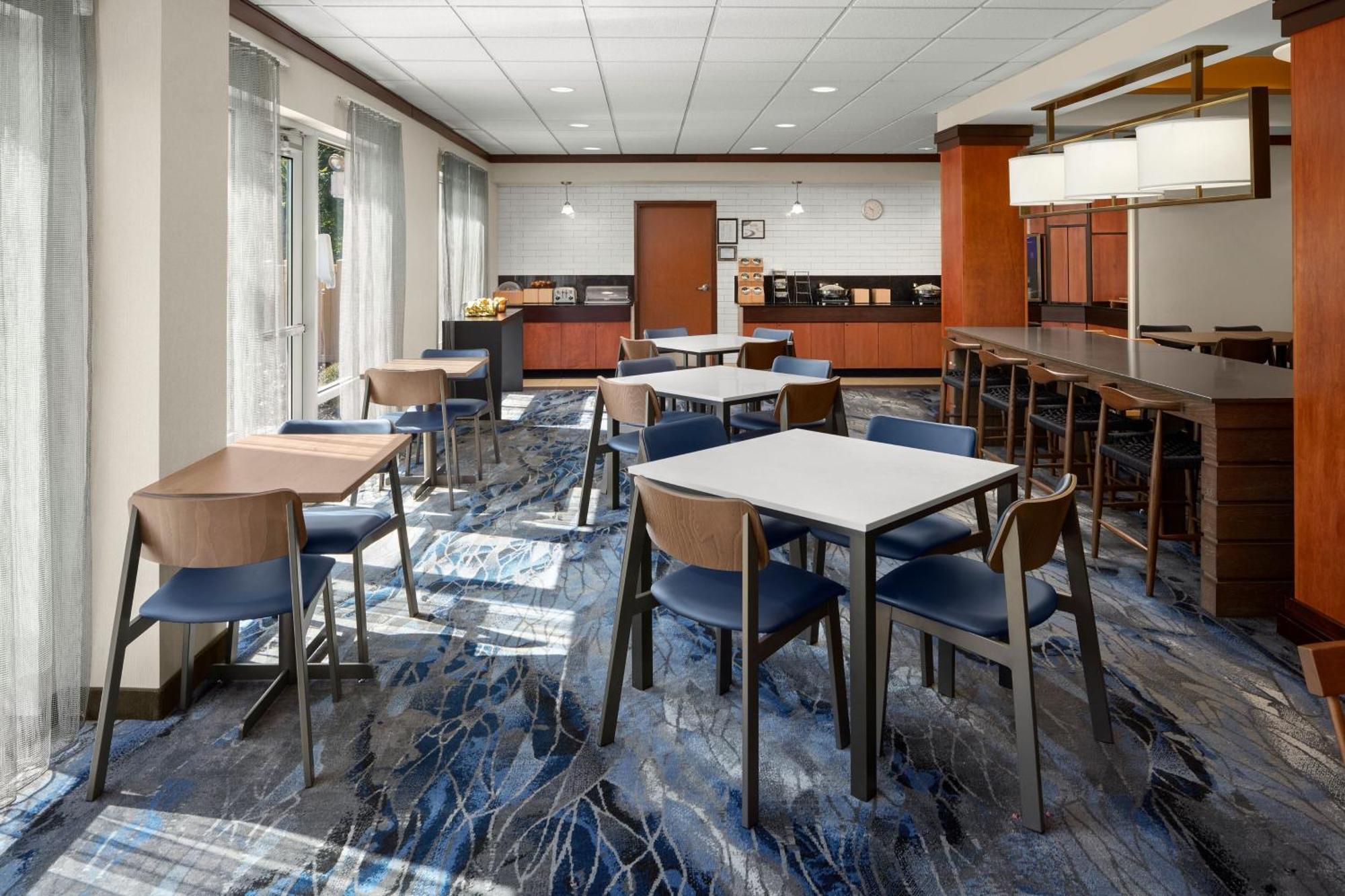 Fairfield Inn & Suites Бедфорд Экстерьер фото