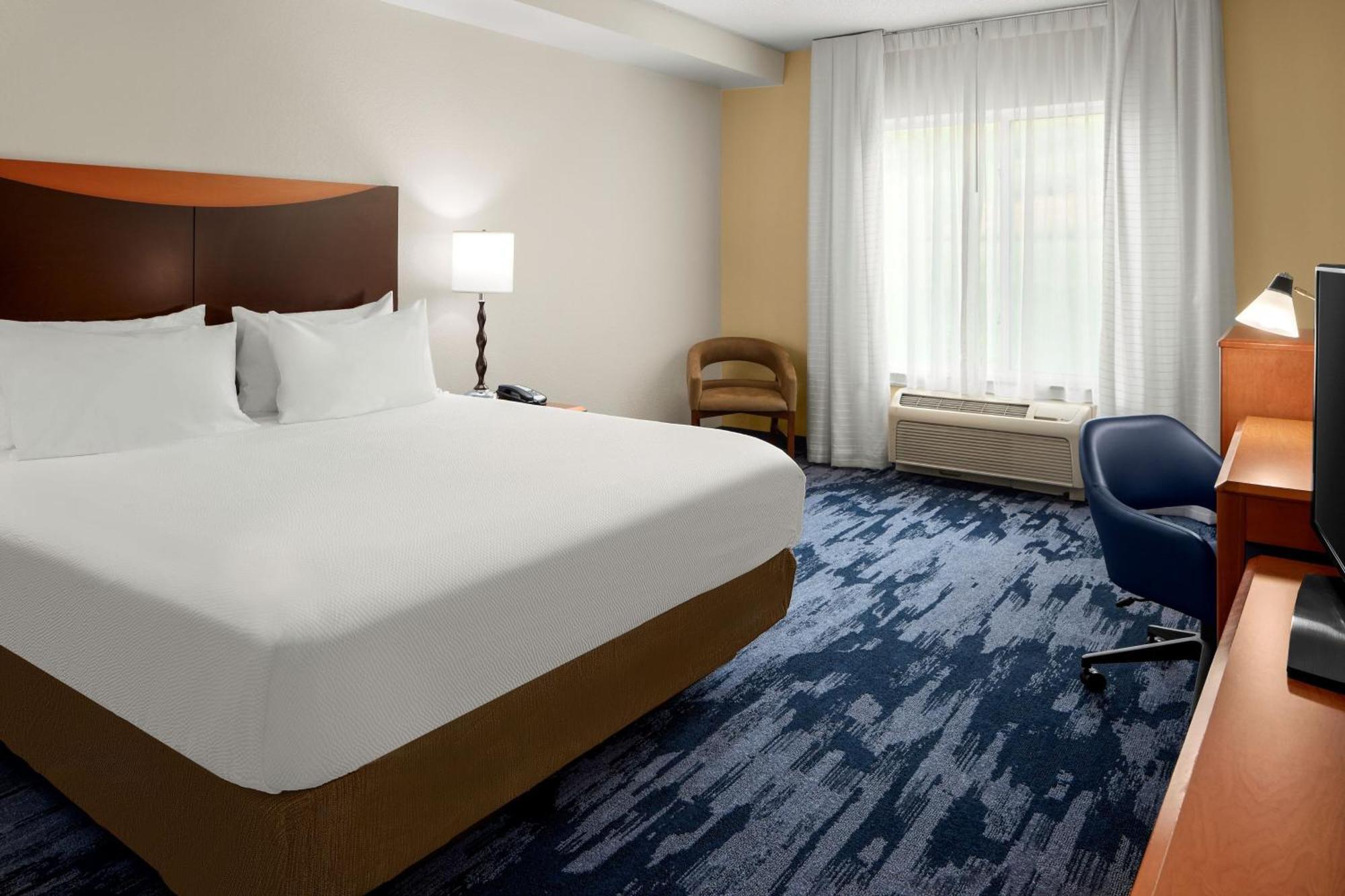 Fairfield Inn & Suites Бедфорд Экстерьер фото