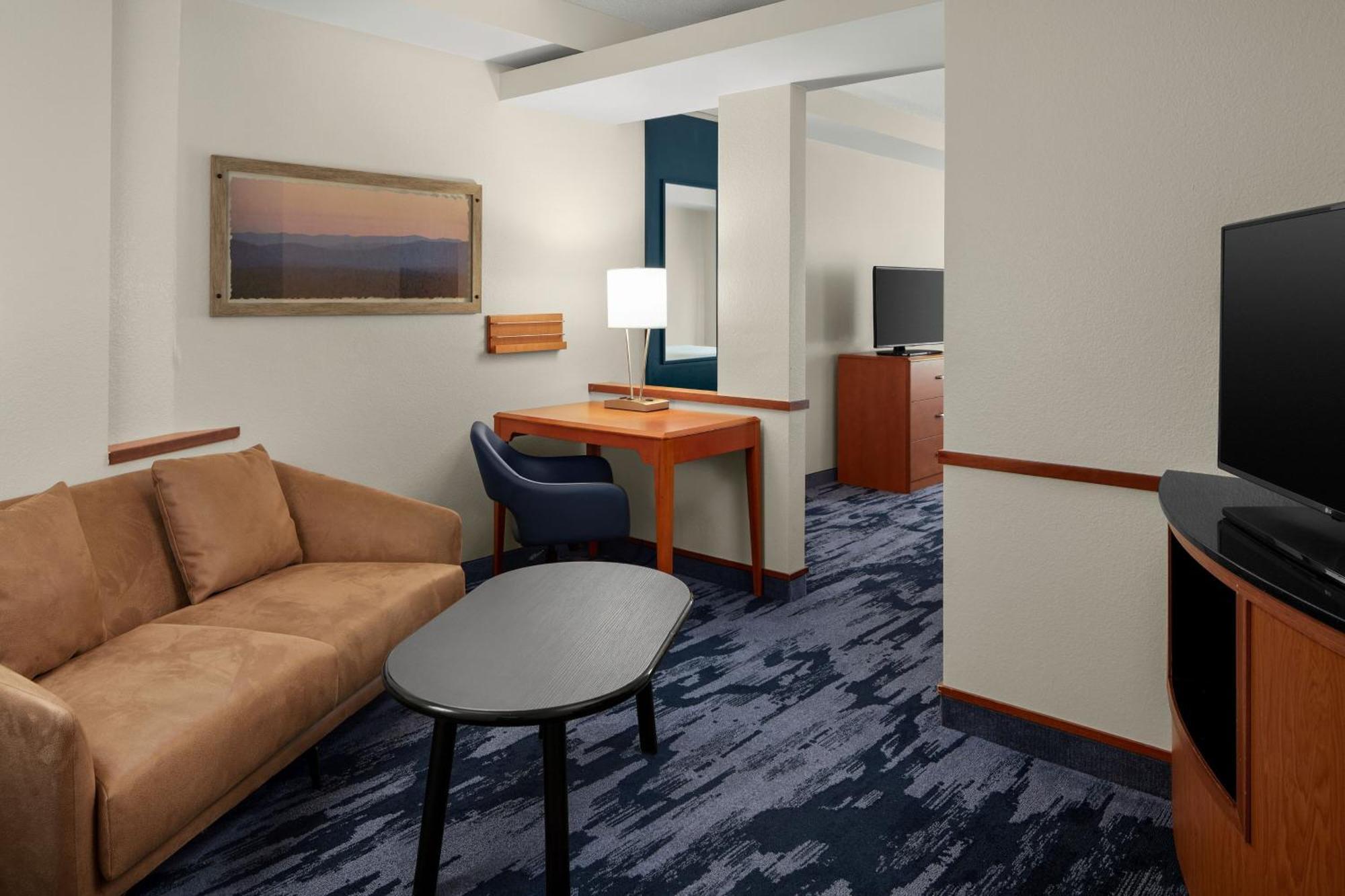 Fairfield Inn & Suites Бедфорд Экстерьер фото
