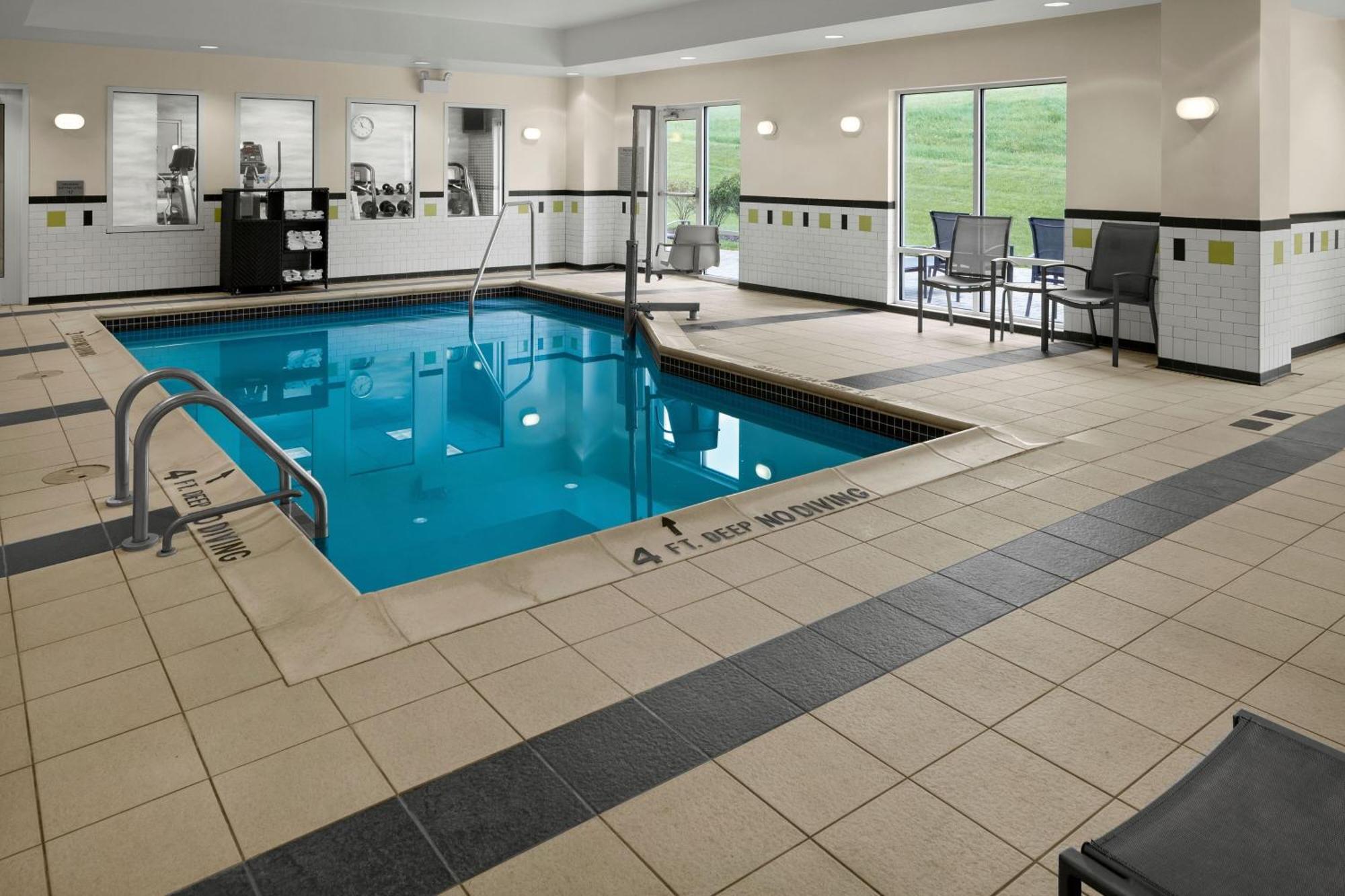 Fairfield Inn & Suites Бедфорд Экстерьер фото